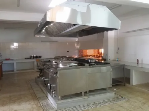 ELEMENT NEUTRE DE CUISINE PROFESSIONNELLE EN INOX