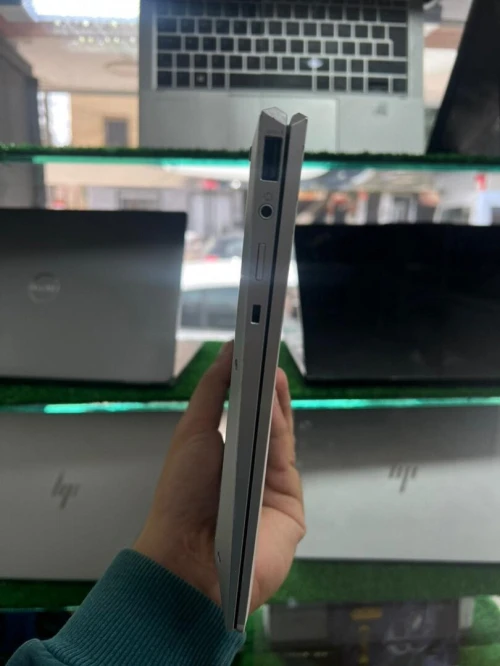 HP EliteBook 830 G7 X360 - 2-en-1 Tactile 13,3" | i5 10ème Gén | 8Go RAM | 256Go SSD | FHD