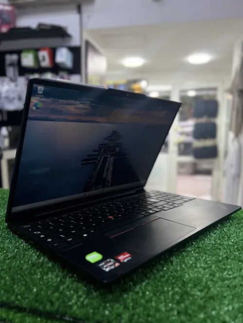 Laptop lenovo thinkpad e16 GEN2 | Ryzen 5 7535HS 3,3 GHz | 16 Go DDR5 |  512 NVMe