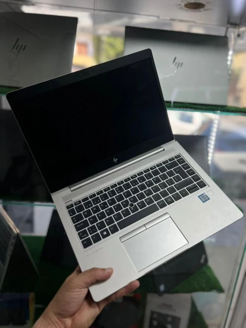 Laptop HP ELITEBOOK 840 G5 I5 8350U 8GO 256GO SSD 14 + Chargeur & cartable