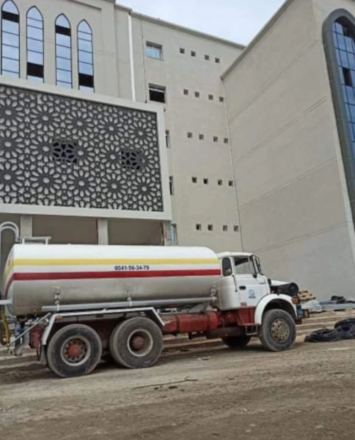LOCATION CAMION CITERNE D'EAU 15000Lللكراء