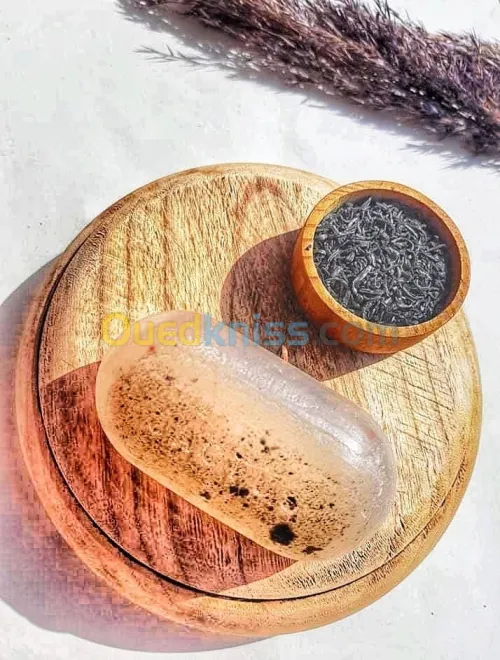 savon glycériné à la poudre d'argile verte et huile essentielle d'ardre à thé 
