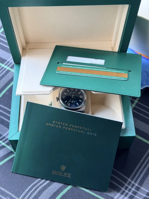 Rolex OYSTER PERPETUAL 2017 (original)