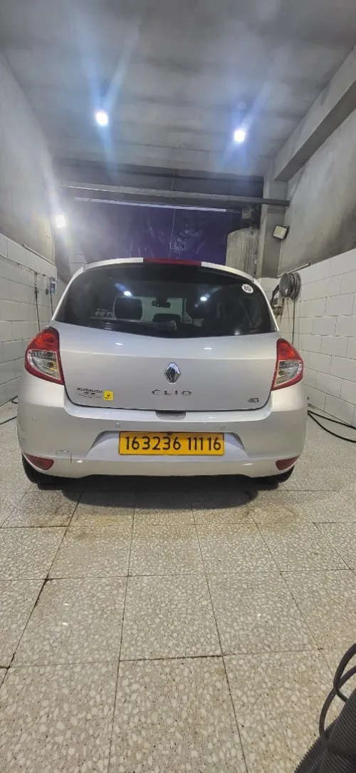 Renault Clio 3 2011 Night and Day