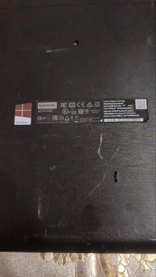 PC portable LENOVO
