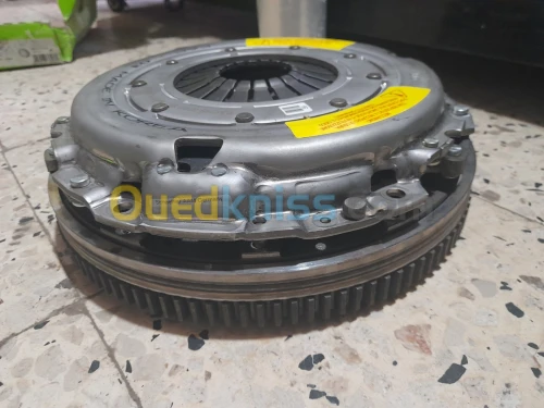 Volant moteur zafira B astra h 1.9 cdti fiat 1.9 jtd /23 dents/