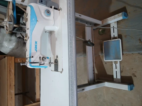 Machine a coudre industrielle