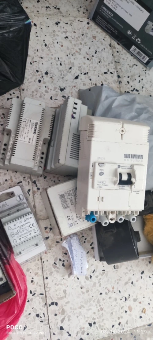 3UG4614-1BR20 SIEMENS Relais numérique de surveillance Asymétrie 0-20 % Ordre des phases 