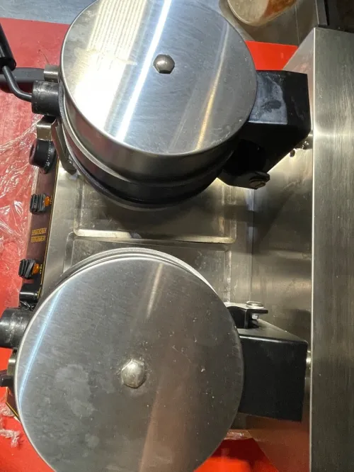 Machine UFO burger 