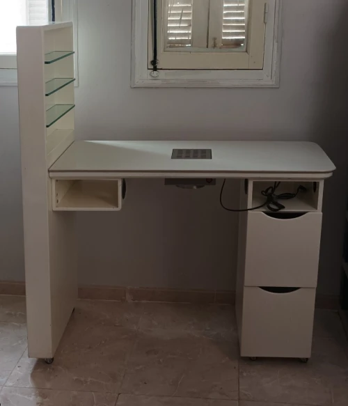 Vend matériel coiffure esthétique onglerie 