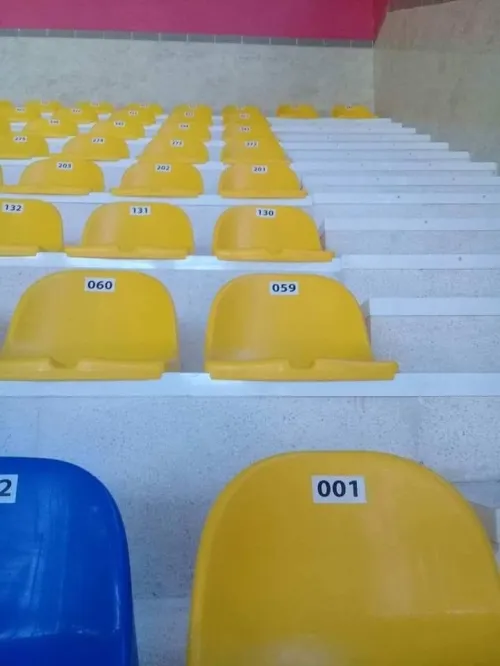 Chaise de tribunes pour les stades