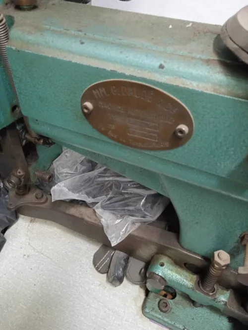 Lot machine à coudre industrielle pour chaussures 