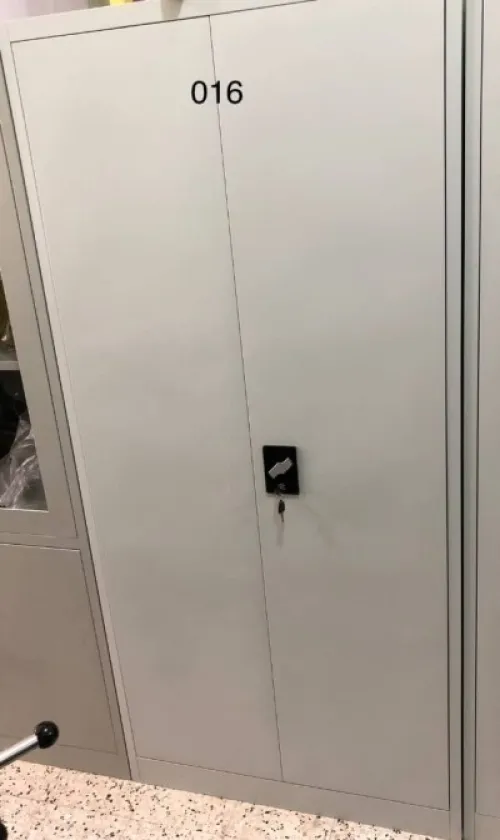 ARMOIRE METALIQUE