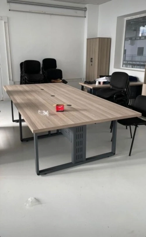 TABLE REUNION