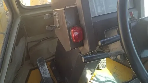 Chargeur Komatsu شارجور كوماتسي 420 1993