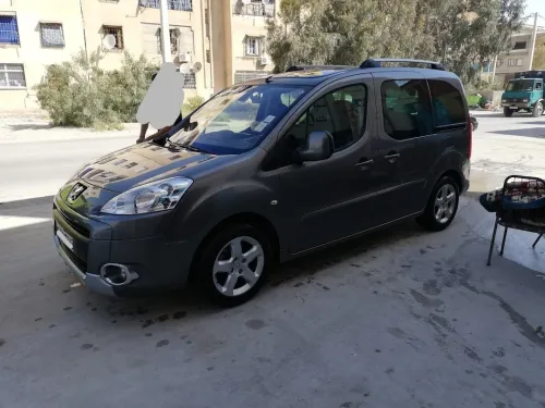 Peugeot Partner 2012 Tepee Allure 