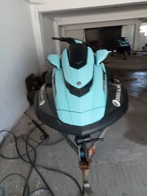 Yamaha waverunner