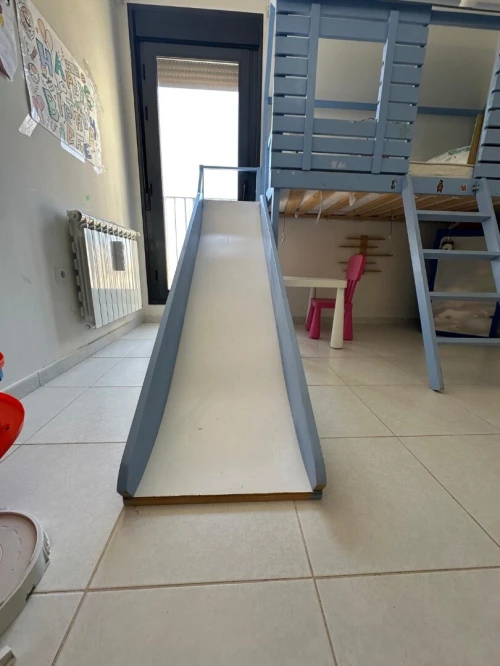 Lit enfant en très bon état à vendre