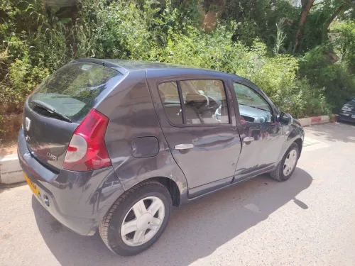 Dacia Sandero 2009 La toute option (lauréate)