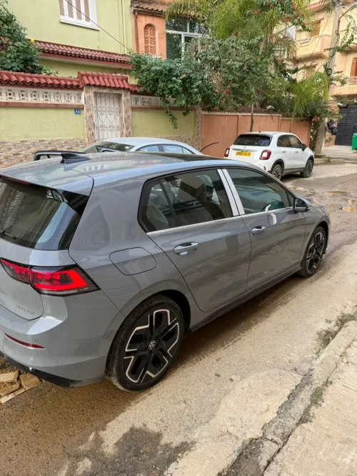 Volkswagen Golf 8 2025 R Black Edition 