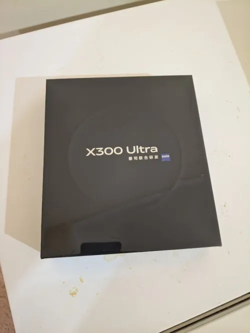 Vivo X300 ultra