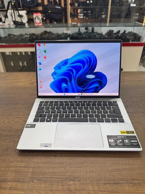Acer Swift go 14