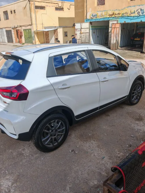 Livan X3 Pro  2025 Manuelle (Sans toit ouvrant)