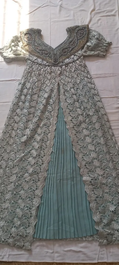 Robe en Guipure oranais