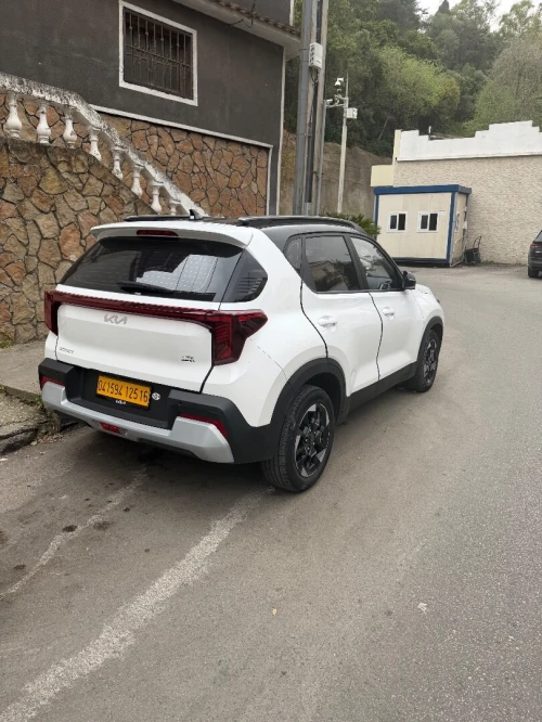 Kia Sonet  2025 la tout option