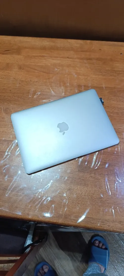 Macbook