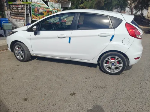 Ford Fiesta 2015 