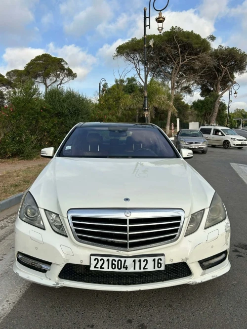 Mercedes Classe E 2012 AVANTGARDE Pack AMG