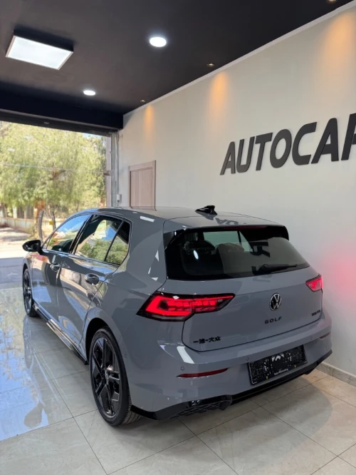 Volkswagen Golf 8 2025 R-Line
