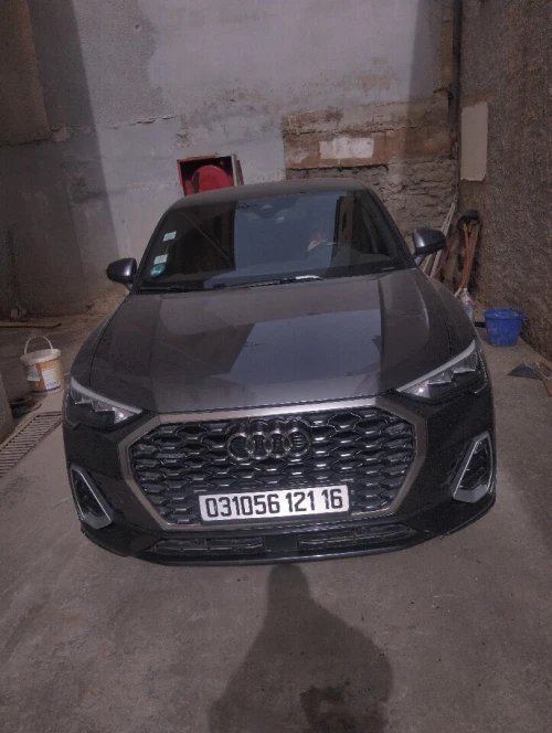 Audi Q3 2021 Q3