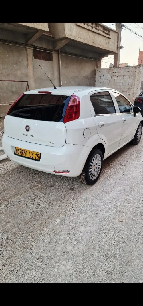 Fiat Punto 2015 Grand punto