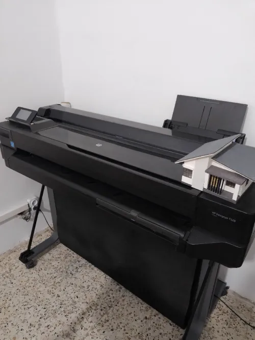 Traceur hp T520