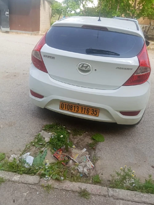 Hyundai Accent RB  4 portes 2016 Accent RB  4 portes