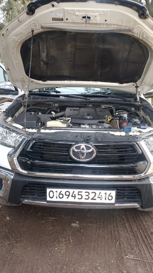 Toyota Hilux 2024 