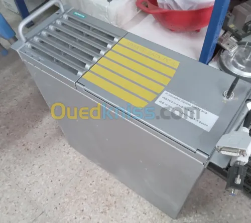 PC industriel SIEMENS 547B  I3 6100