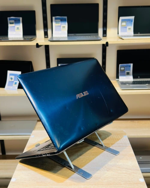ASUS ZenBook UX580G  I7-8750H  16/512  GTX 1050 4GB