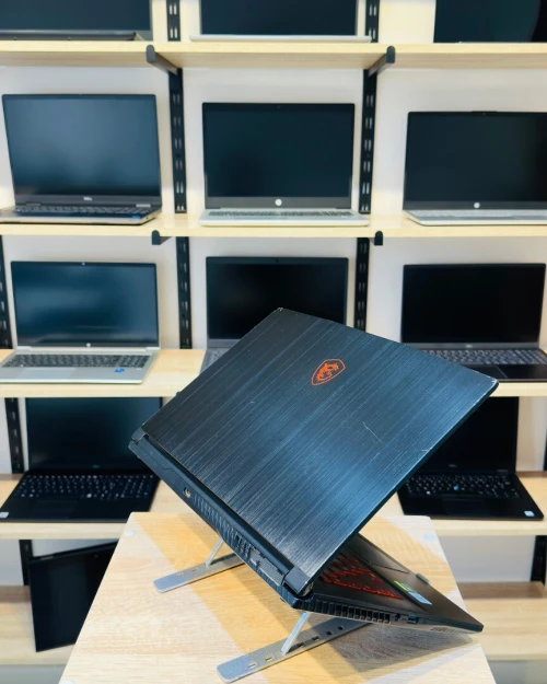 [VENDU] MSI Thin GF63 MS-16R4 I7-10750H 16/256/1T GTX 1650 Ti Max-q