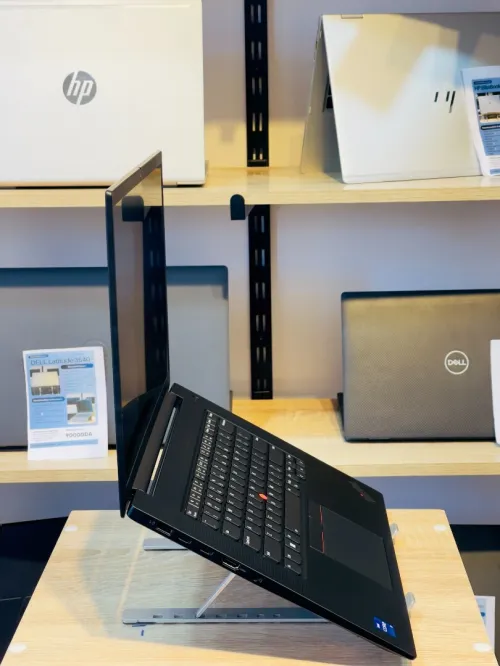 [VENDU] Lenovo ThinkPad P1 Gen 6   I7-13700H  32/1T  RTX A2000