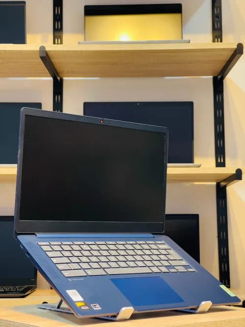 [VENDU] LENOVO Slim 3 Chrome 14M868