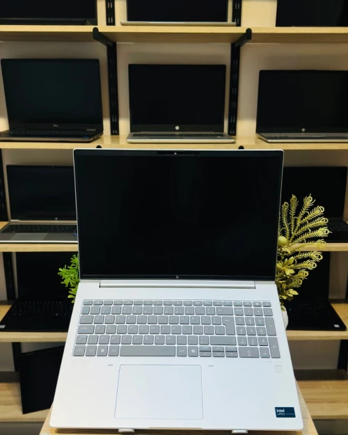[VENDU] HP EliteBook 660 G11 Ultra 5-135U 16/512