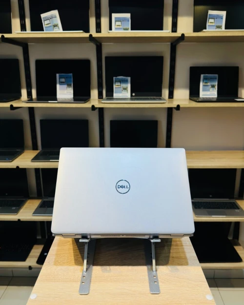 DELL Latitude 5430   i7-1265U   16/512