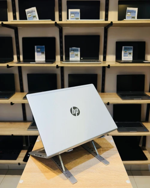 HP ProBook 440 G7      i5-10210U    8/256