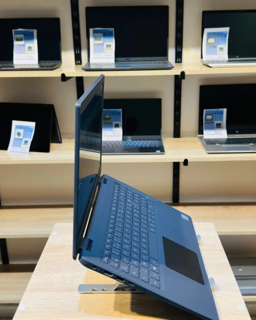 [VENDU] DELL Latitude 3510    I5-10310U  16/512