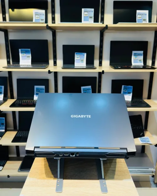 GIGABYTE G5 MD    I5-11400H  16/512  RTX 3050 TI 4GB  144hz