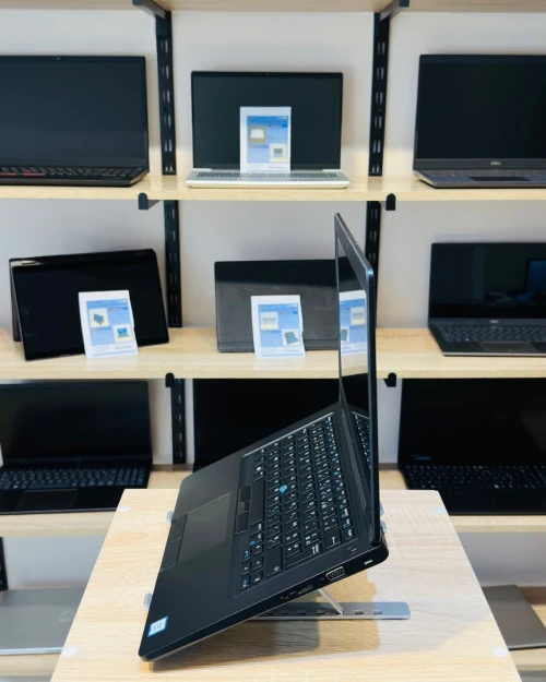 [VENDU] DELL Latitude 5490  i7-8650U  16/256