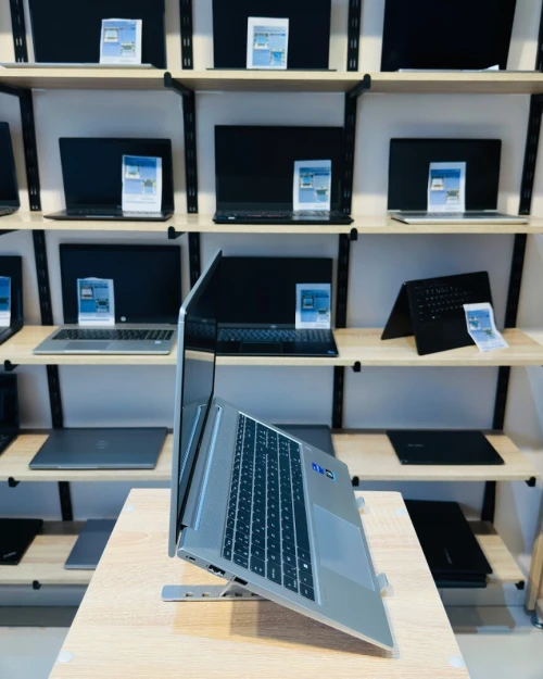 HP ProBook 450 G10     i5-1335U  16/512